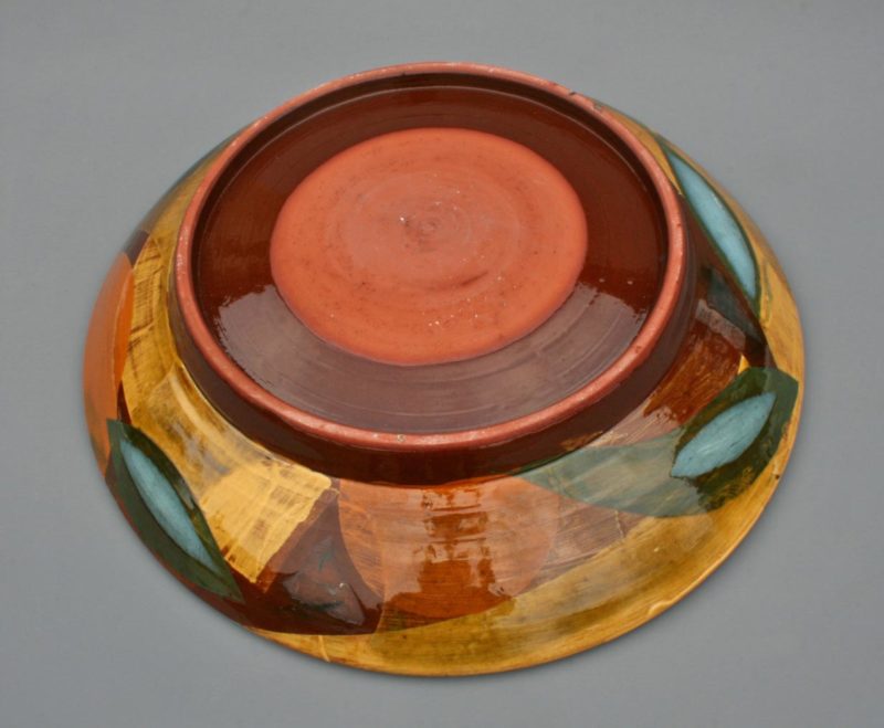 Large earthenware platter reverse